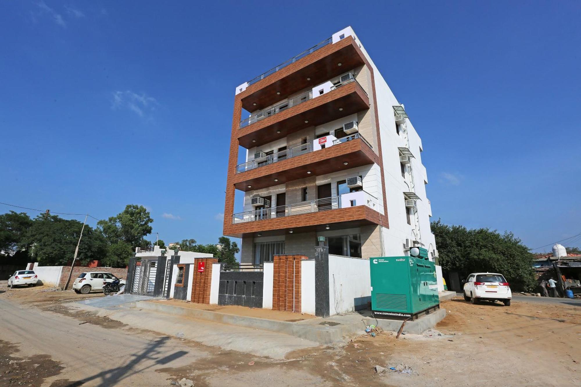 Hotel O Green Residency Near Appu Ghar غورغاون المظهر الخارجي الصورة
